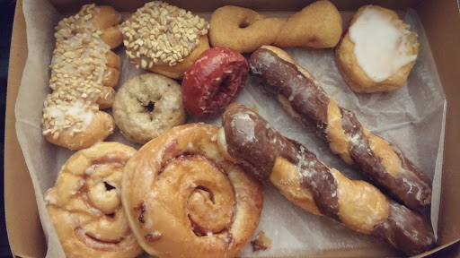 Donut Shop «Mary Lou Donuts», reviews and photos, 1830 S 4th St, Lafayette, IN 47905, USA