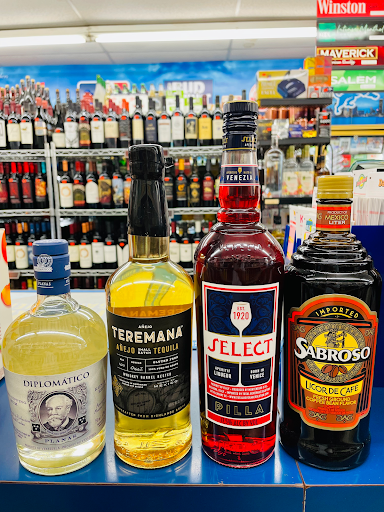 Liquor Store «Main Street Liquor», reviews and photos, 243 E 14 Mile Rd, Clawson, MI 48017, USA