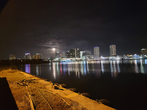 Shopping Mall «Channelside Bay Plaza», reviews and photos, 615 Channelside Dr #117, Tampa, FL 33602, USA