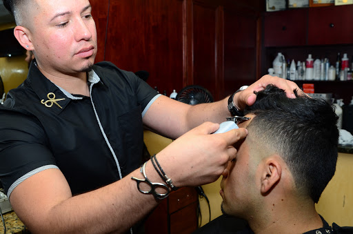 Barber Shop «Famous Fadez Hanover Park», reviews and photos, 2149 Irving Park Rd, Hanover Park, IL 60133, USA