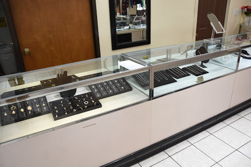 Pawn Shop «MoneyMan Pawn & Jewelry», reviews and photos, 1608 53rd Ave E, Bradenton, FL 34203, USA