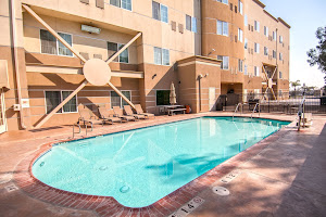 Holiday Inn Express & Suites Bakersfield Central, an IHG Hotel