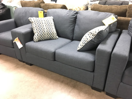 Furniture Store «Puritan Distribution Outlet», reviews and photos, 1210 Silas Deane Hwy, Wethersfield, CT 06109, USA