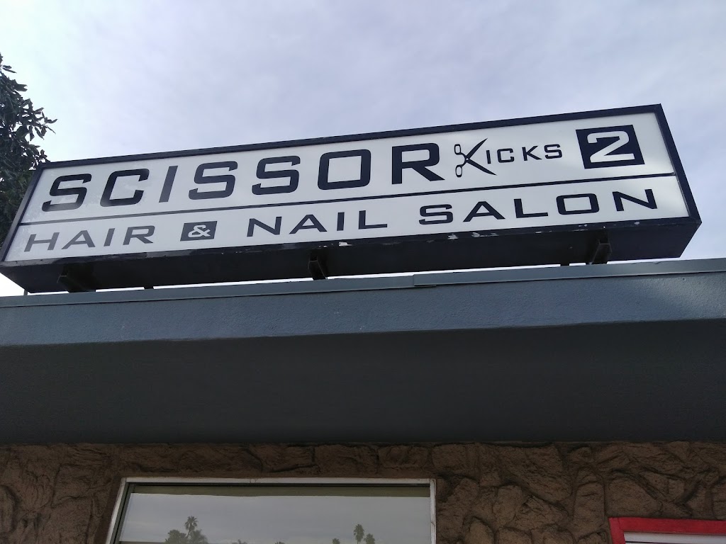 Scissor Kicks Too 92506