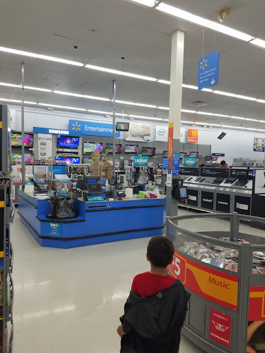Discount Store «Walmart», reviews and photos, 42 Fairhaven Commons Way, Fairhaven, MA 02719, USA