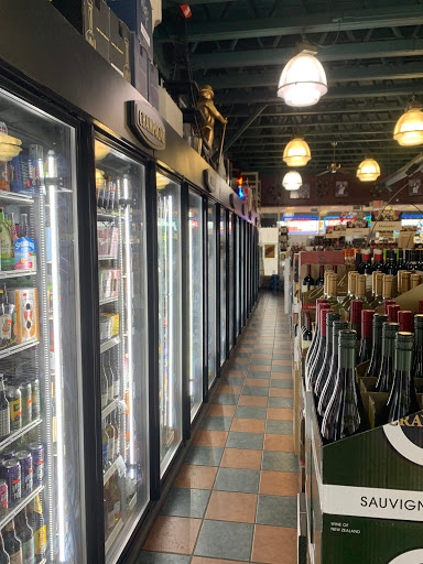 Liquor Store «Mapleview Liquor», reviews and photos, 6084 W Maple Rd, West Bloomfield Township, MI 48322, USA