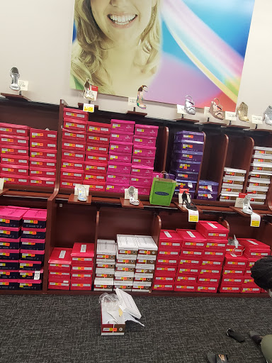 Shoe Store «Shoe Dept. Encore», reviews and photos, 2160 Sunrise Mall, Massapequa, NY 11758, USA