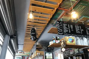 Mojos Cafe image