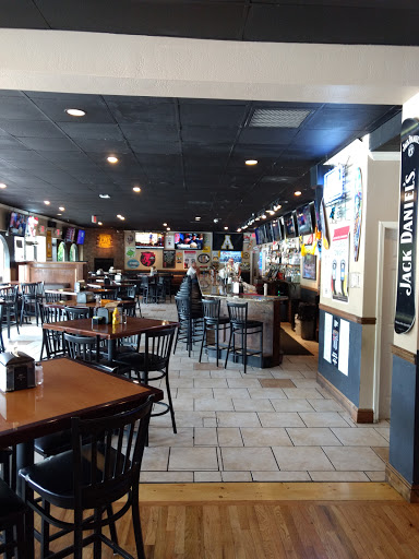 Bar & Grill «River Street Ale House», reviews and photos, 957 Rivers St, Boone, NC 28607, USA