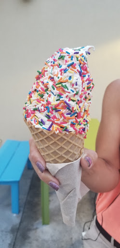 Ice Cream Shop «Twistee Treat Sheldon», reviews and photos, 5531 Sheldon Rd, Tampa, FL 33615, USA