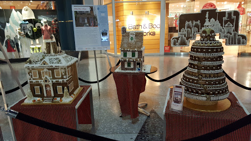 Shopping Mall «The Shops at Liberty Place», reviews and photos, 1625 Chestnut St, Philadelphia, PA 19103, USA