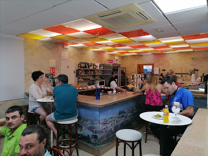 Bar Restaurante Avenida - C. Escuelas, s/n, 30178 Fuente Librilla, Murcia, Spain