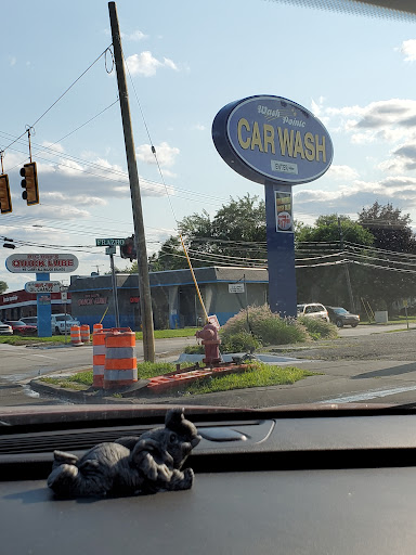 Wash Pointe Car Wash Gratiot Ave. en Roseville