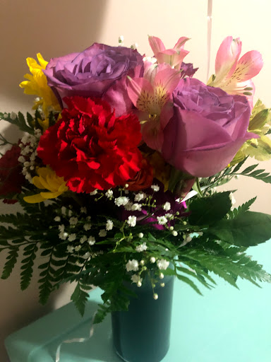 Florist «Crystals Flower and Gift Shop», reviews and photos, 4313 Nannie Helen Burroughs Ave NE, Washington, DC 20019, USA