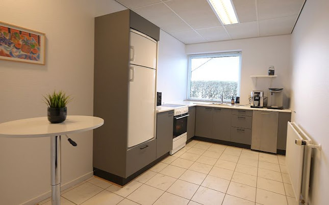 Kommentarer og anmeldelser af Kontorværket