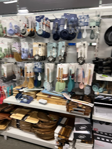 Department Store «Nordstrom Rack Lakewood Center», reviews and photos, 4651 Silva St, Lakewood, CA 90712, USA