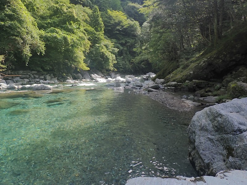 水晶淵駐車場