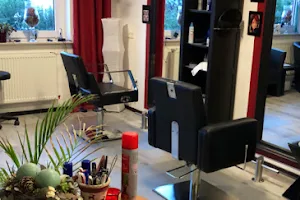 Haar Genau, Annette Hoffmann -Rey, Friseurmeisterin image