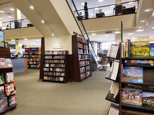 Book Store «Barnes & Noble», reviews and photos, 3235 Washtenaw Ave, Ann Arbor, MI 48104, USA