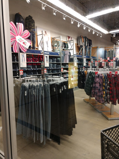 Clothing Store «Old Navy», reviews and photos, 40 Catherwood Rd, Ithaca, NY 14850, USA