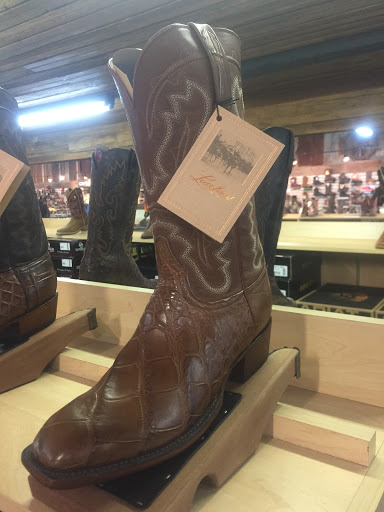 Boot Store «Boot Outlet», reviews and photos, 3509 Bienville Blvd, Ocean Springs, MS 39564, USA