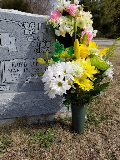 Teefey Flowers, 9716 Holmes Rd, Kansas City, MO 64131, USA, 