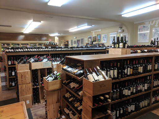 Wine Store «Carnardo Wine & Cheese», reviews and photos, 3576 Riverside Dr, Columbus, OH 43221, USA