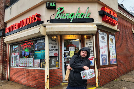 Liquor Store «Bung Hole Liquor Store», reviews and photos, 204 Derby St, Salem, MA 01970, USA