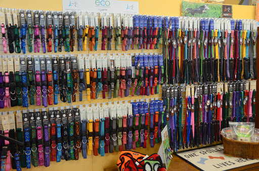 Pet Supply Store «Leash on Life, Pet Supplies», reviews and photos, 650 Pacha Pkwy #5, North Liberty, IA 52317, USA
