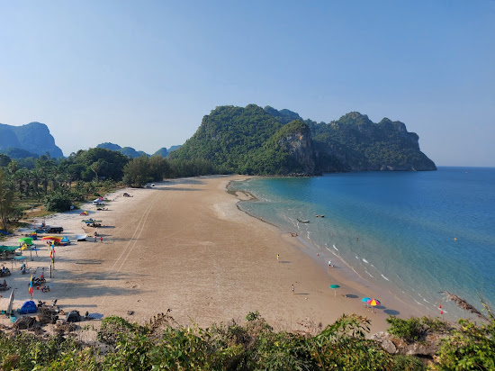Thung Yang Beach
