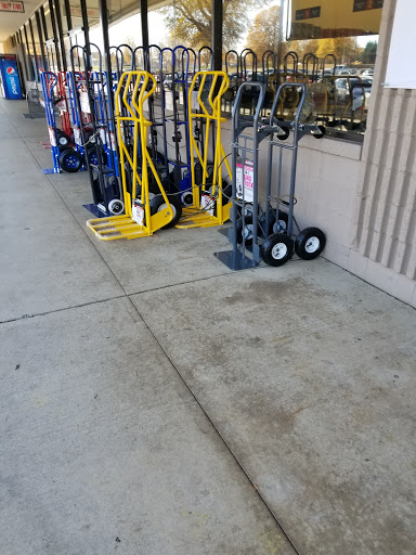 Hardware Store «Harbor Freight Tools», reviews and photos, 2658 Peters Creek Pkwy, Winston-Salem, NC 27127, USA