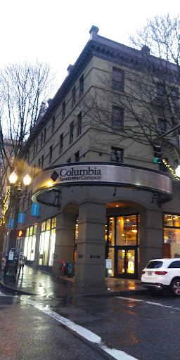 Sportswear Store «Columbia Sportswear», reviews and photos, 911 SW Broadway, Portland, OR 97205, USA