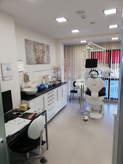 JR Dental - Clínica Dentária e Laboratório De Prótese Dentária, Lda.