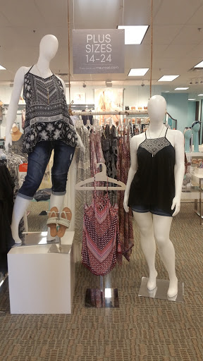 Movie Theater «Hollywood Blvd. Cinema», reviews and photos, 1001 75th St, Woodridge, IL 60517, USA