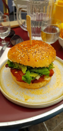 Hamburger du Restaurant Le Paradis à Paris - n°13