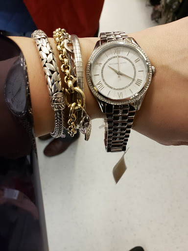 Department Store «T.J. Maxx», reviews and photos, 14651 Ventura Blvd, Sherman Oaks, CA 91403, USA