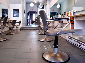 Harlots Hair Salon Ltd