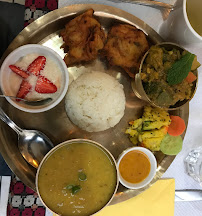 Thali du Restaurant népalais Restaurant Katmandou - Les Saveurs de l'Himalaya à Grenoble - n°4