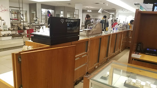 Department Store «Saks Fifth Avenue», reviews and photos, 26100 Cedar Rd, Beachwood, OH 44122, USA