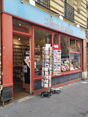 Le Livre Ecarlate à Paris