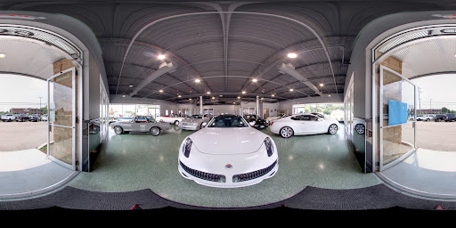Car Dealer «LUXURY CAR OUTLET», reviews and photos, 751 W Roosevelt Rd, Lombard, IL 60106, USA