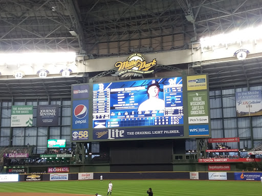 Stadium «Miller Park», reviews and photos, 1 Brewers Way, Milwaukee, WI 53214, USA