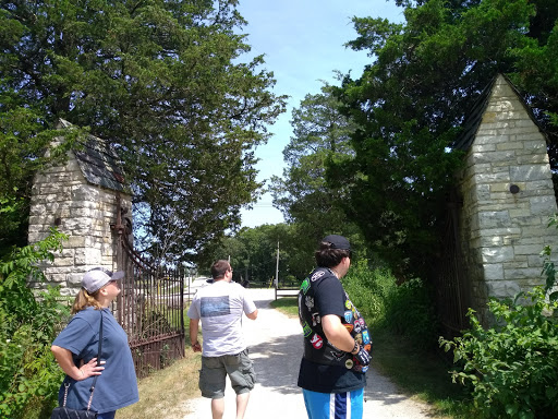 Tourist Attraction «The Gate», reviews and photos, Des Plaines River Trail, Libertyville, IL 60048, USA