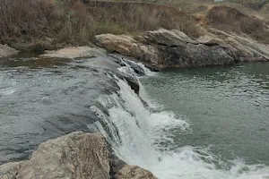 Khanjo waterfall image