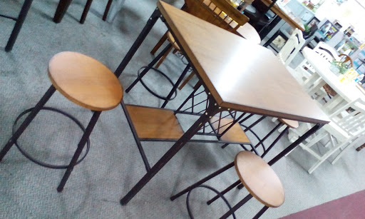 Furniture Store «Dillman Furniture & Bargain», reviews and photos, 521 E Alto Rd, Kokomo, IN 46902, USA