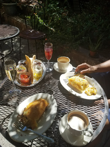 Fine Dining Restaurant «Sonoma Wine Shop / La Bodega Kitchen», reviews and photos, 2295 Gravenstein Hwy S, Sebastopol, CA 95472, USA