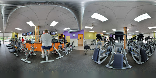 Health Club «Onelife Fitness - Newport News 24 Hour Xpress Gym», reviews and photos, 11805 Fountain Way, Newport News, VA 23606, USA