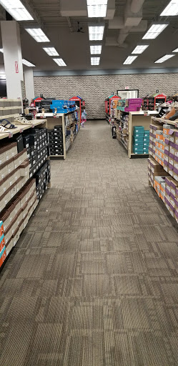 Shoe Store «Off Broadway Shoe Warehouse», reviews and photos, 1125 Woodruff Rd #400, Greenville, SC 29607, USA