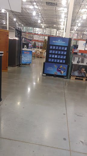 Warehouse club «Costco Food Court», reviews and photos, 4900 Panama Ln, Bakersfield, CA 93313, USA