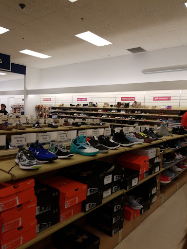 Department Store «Marshalls», reviews and photos, 5720 Lakewood Towne Center Blvd SW, Lakewood, WA 98499, USA